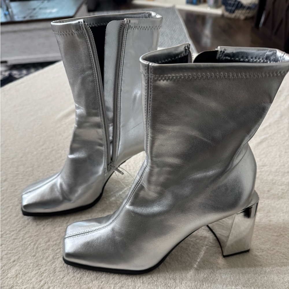 Gianni Bini booties 9 silver mirror block heel Border-Line square toe new $110